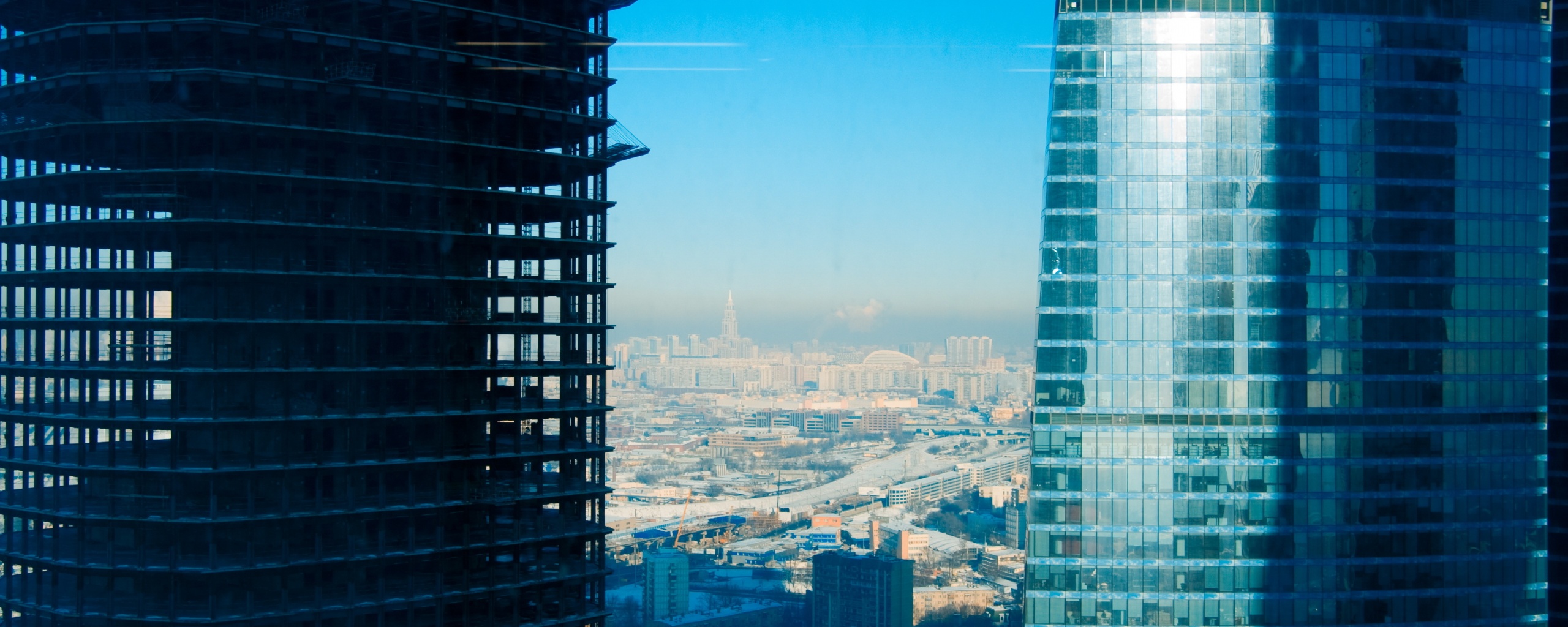 Строительство небоскреба в Москве обои