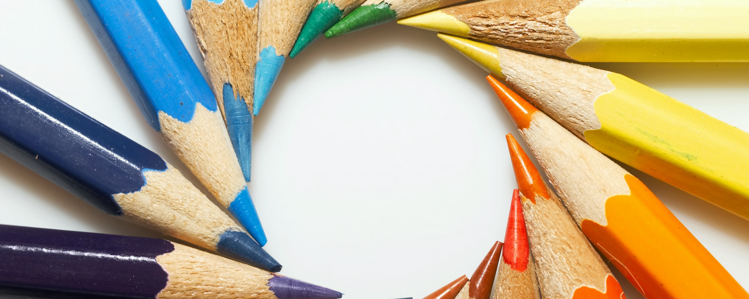 Радуга в карандашах обои