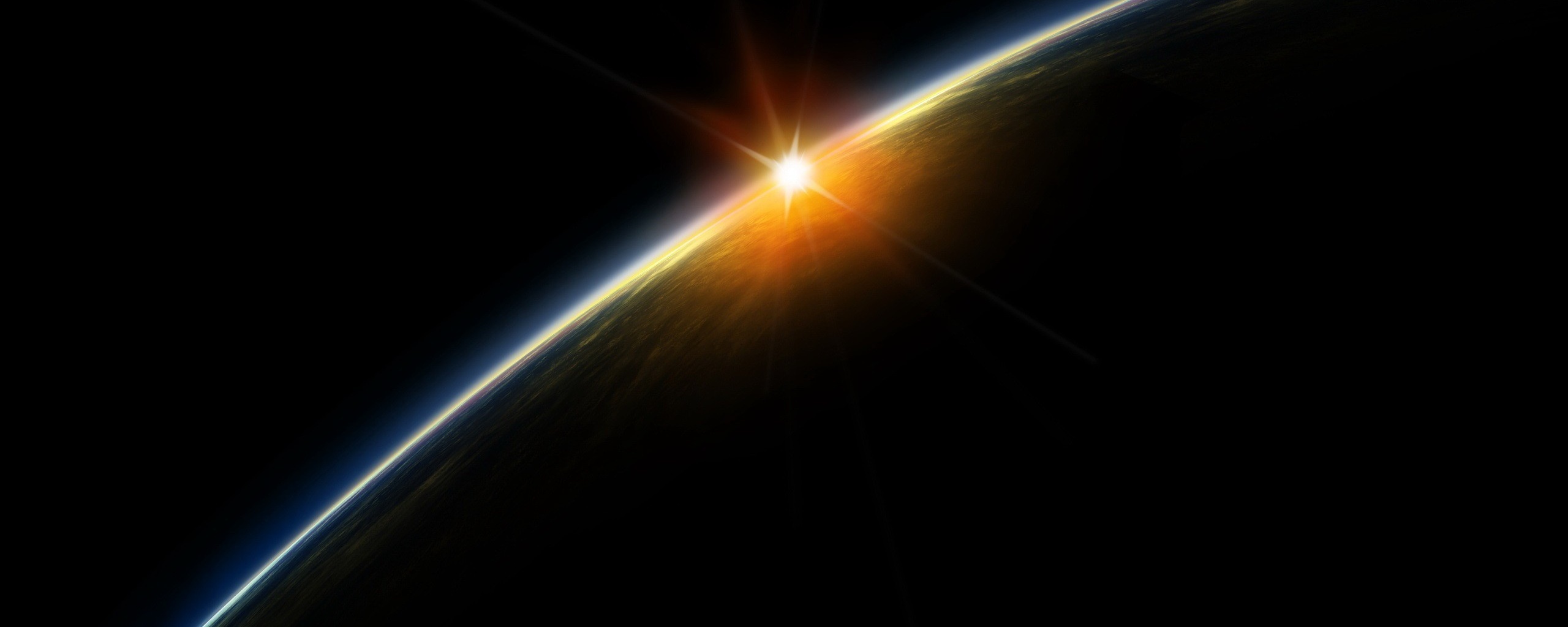 Солнце выглядывает из-за горизонта обои