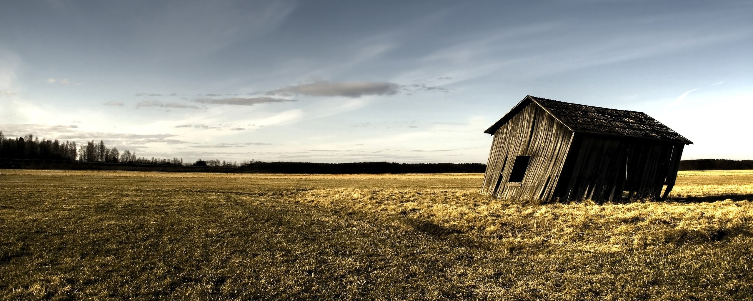 Покосившийся сарай обои