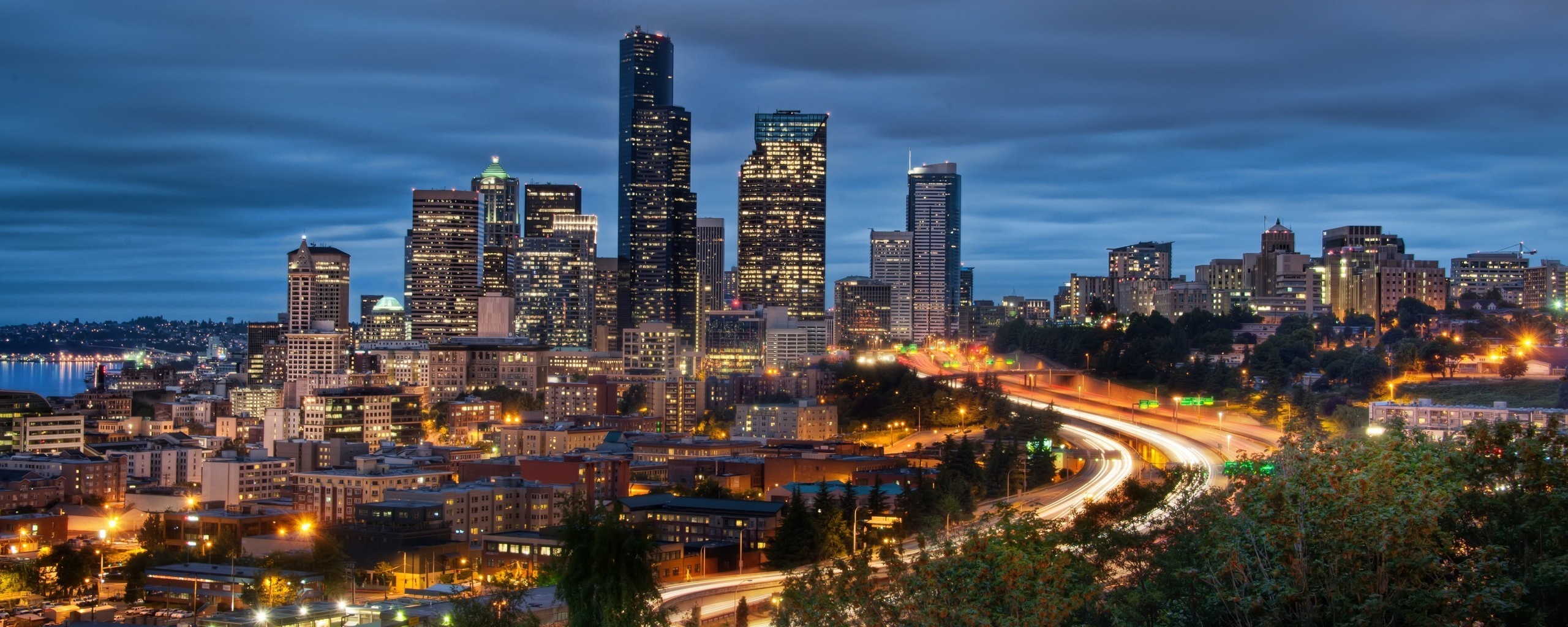 Город вдали обои