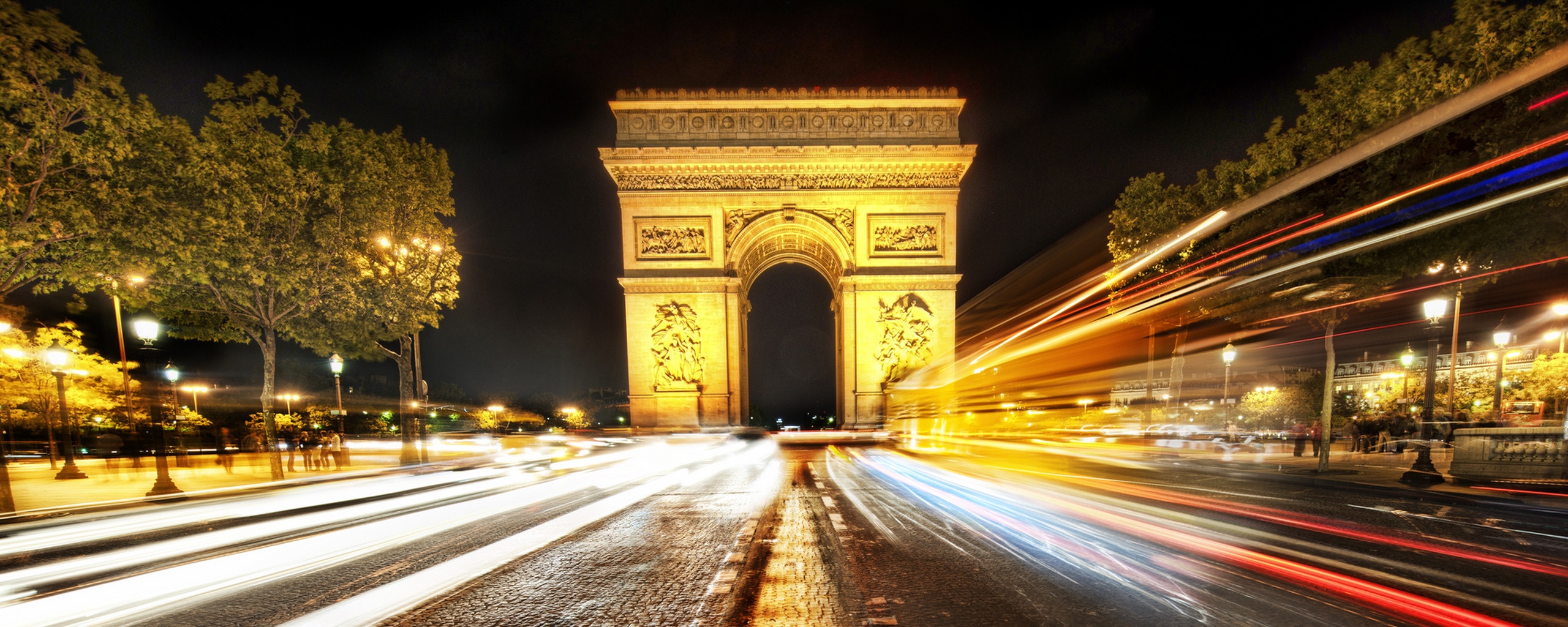 Елисейские поля с Триумфальной аркой обои