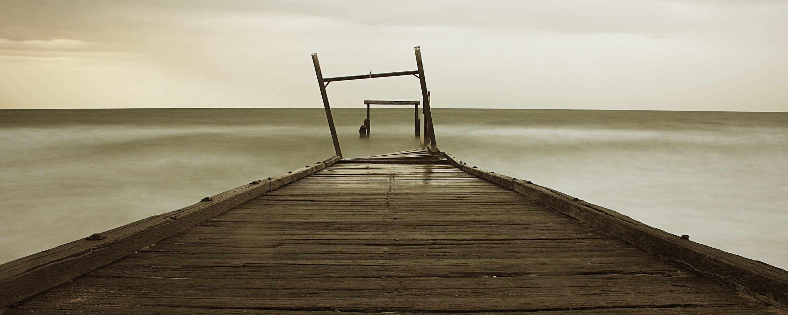 Мостки до горизонта обои
