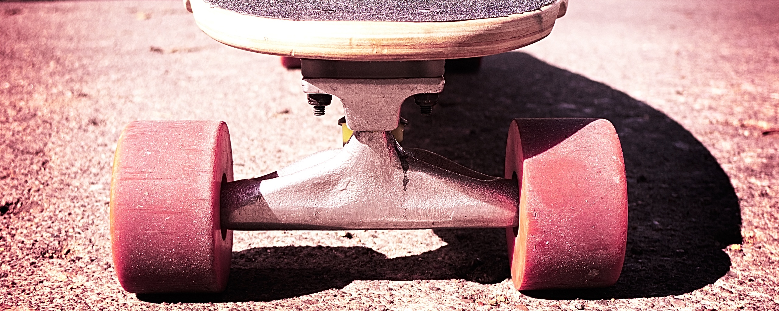 Скейтборд на солнце обои