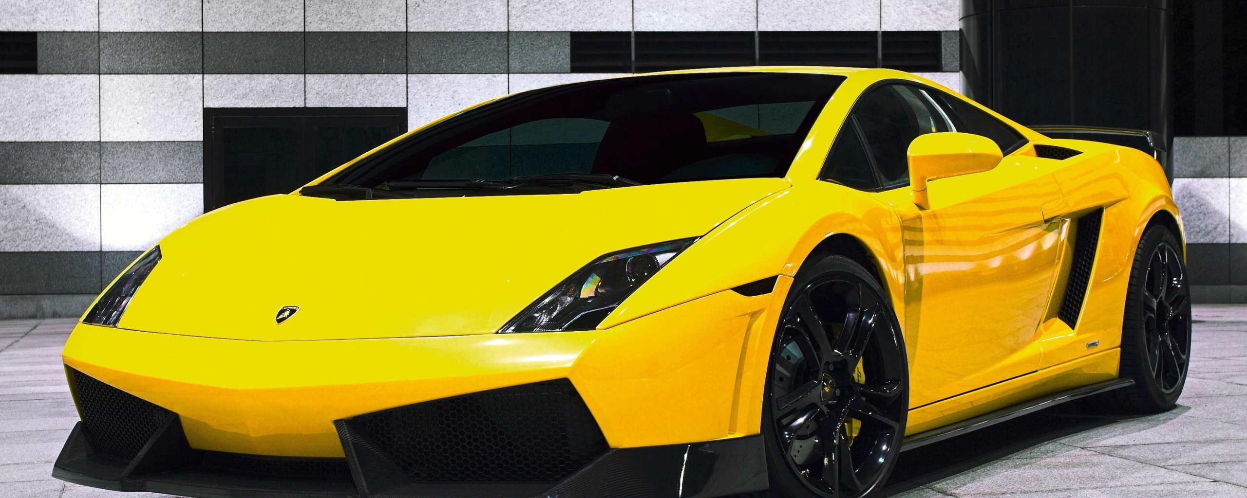 Желтый Ламборджини обои