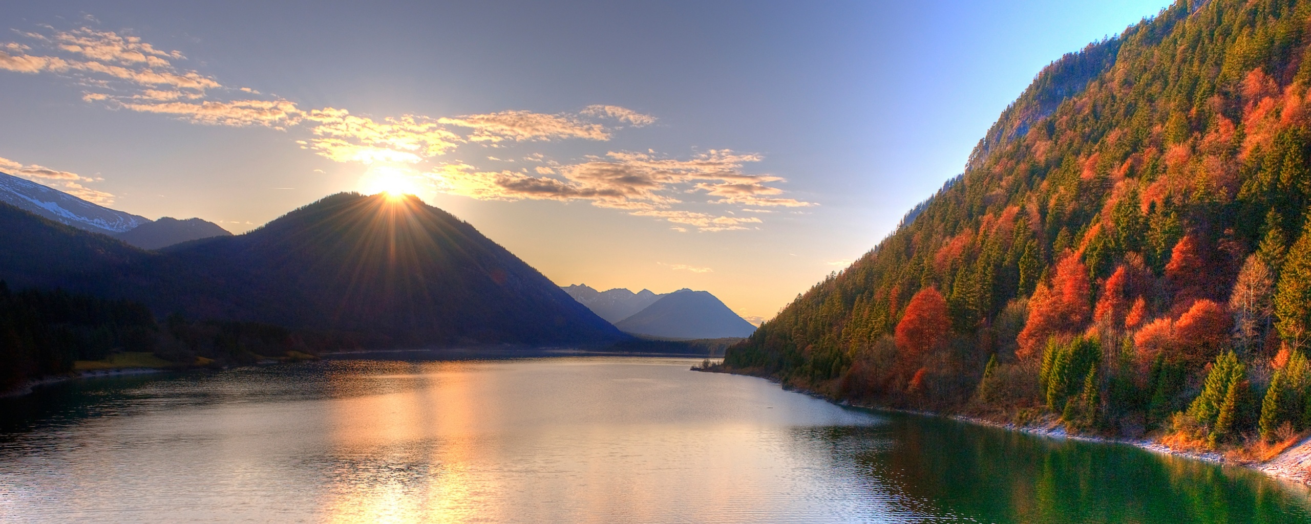 Закат в горах обои