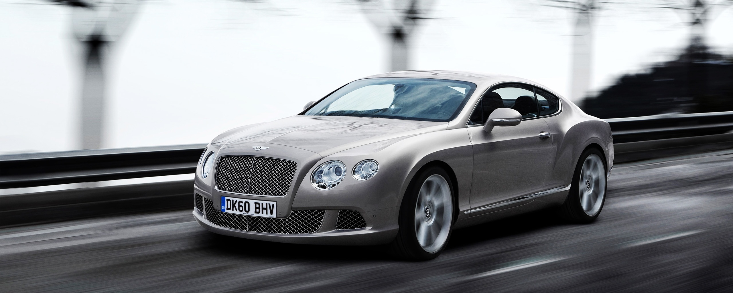 Bentley седан обои