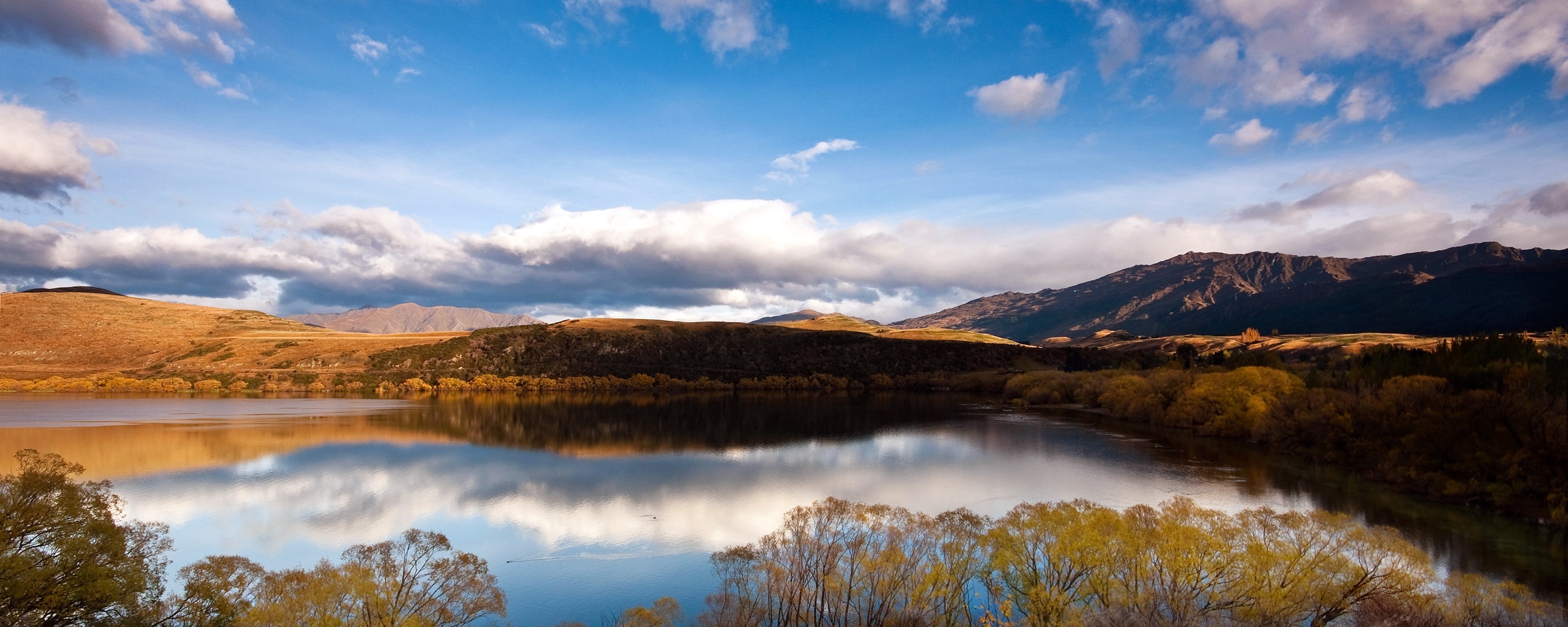 Живописное озеро обои