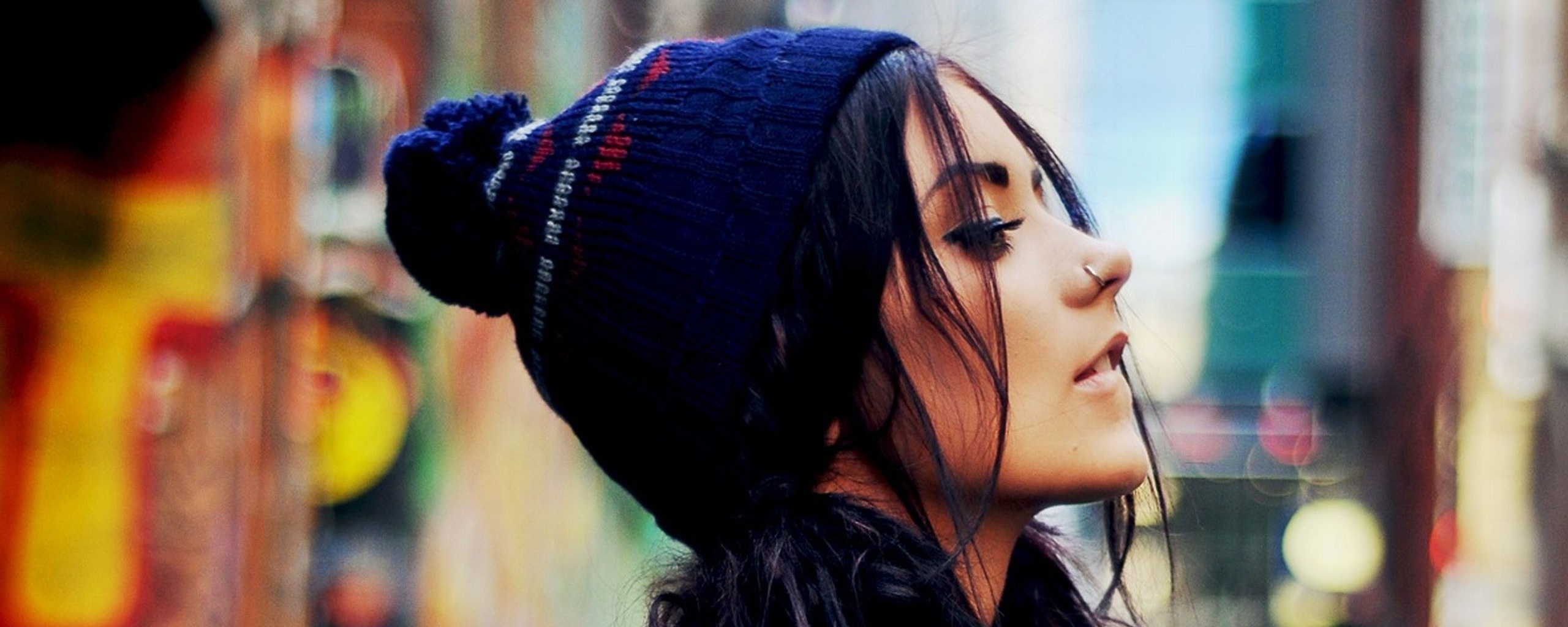 Девушка в шапке обои