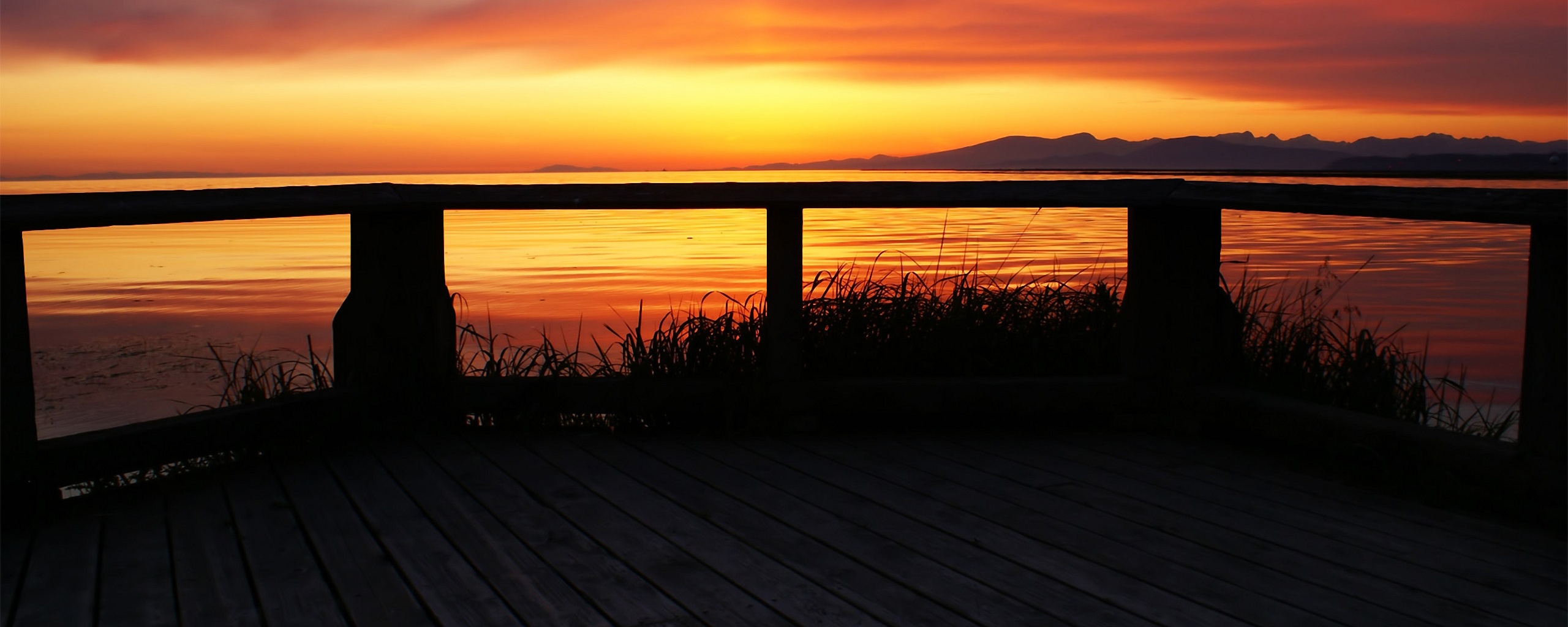 Терасса на море обои