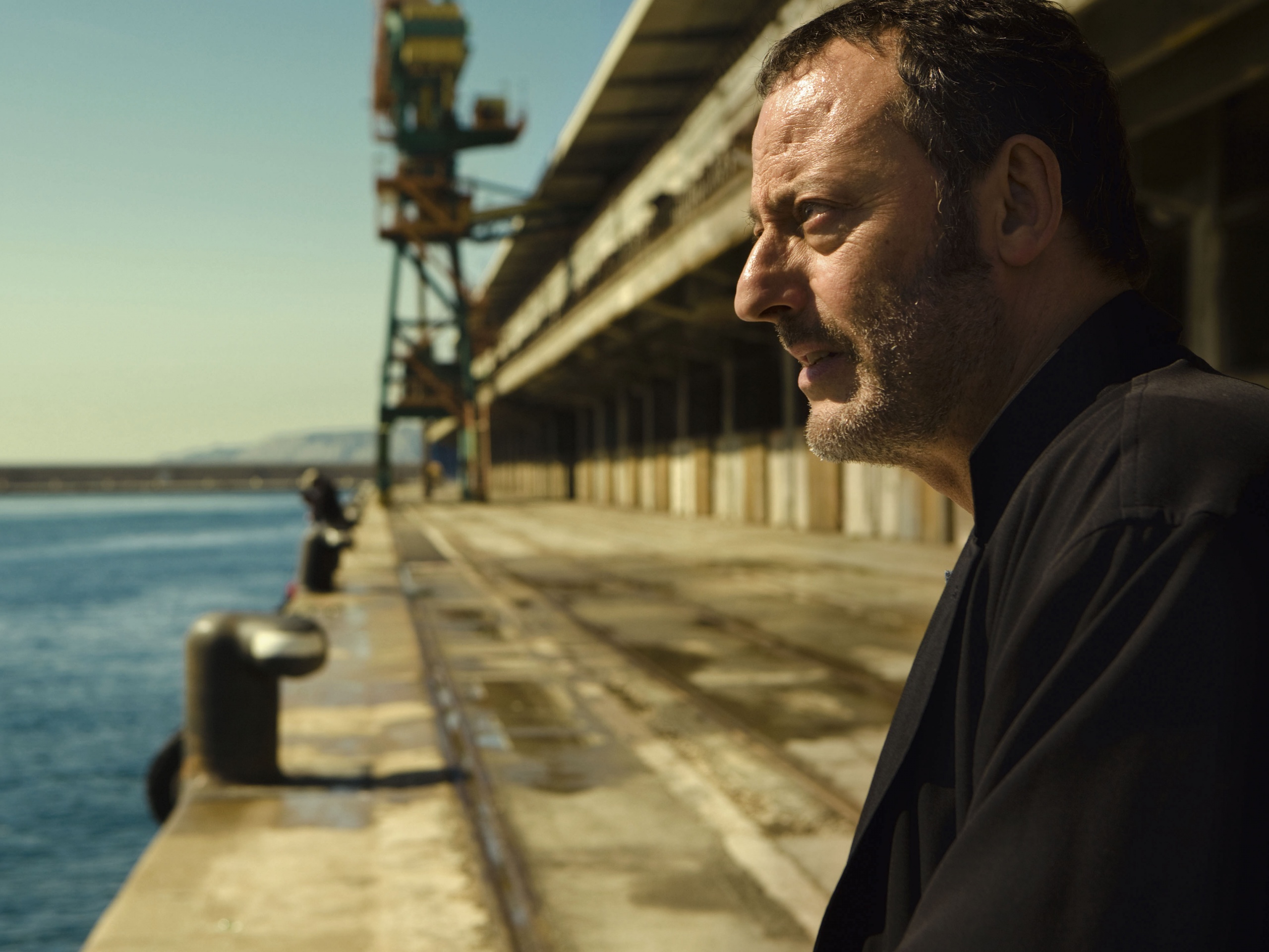 Жан Рено в порту обои