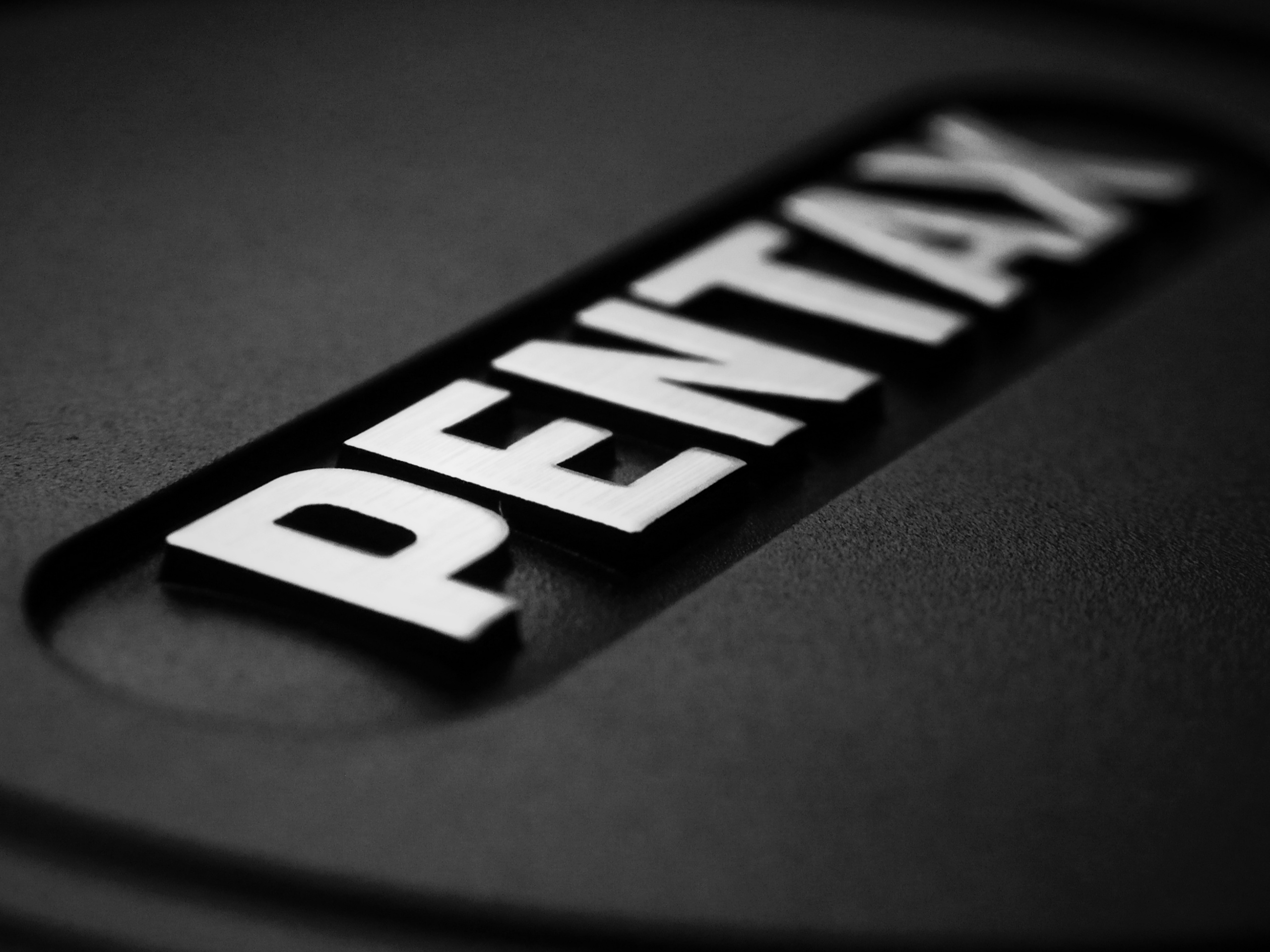 Фотоаппарат пентакс лого обои