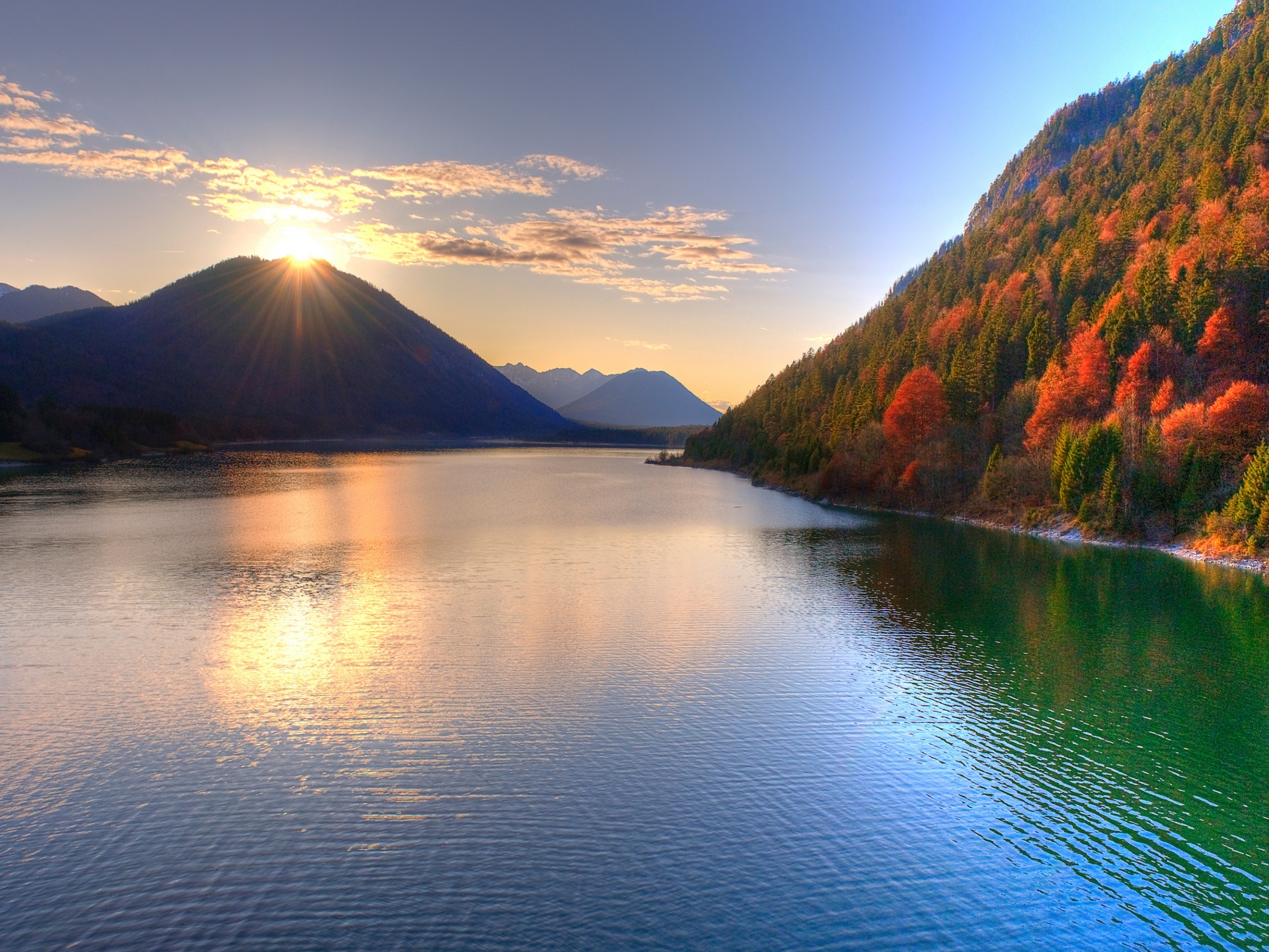 Закат в горах обои