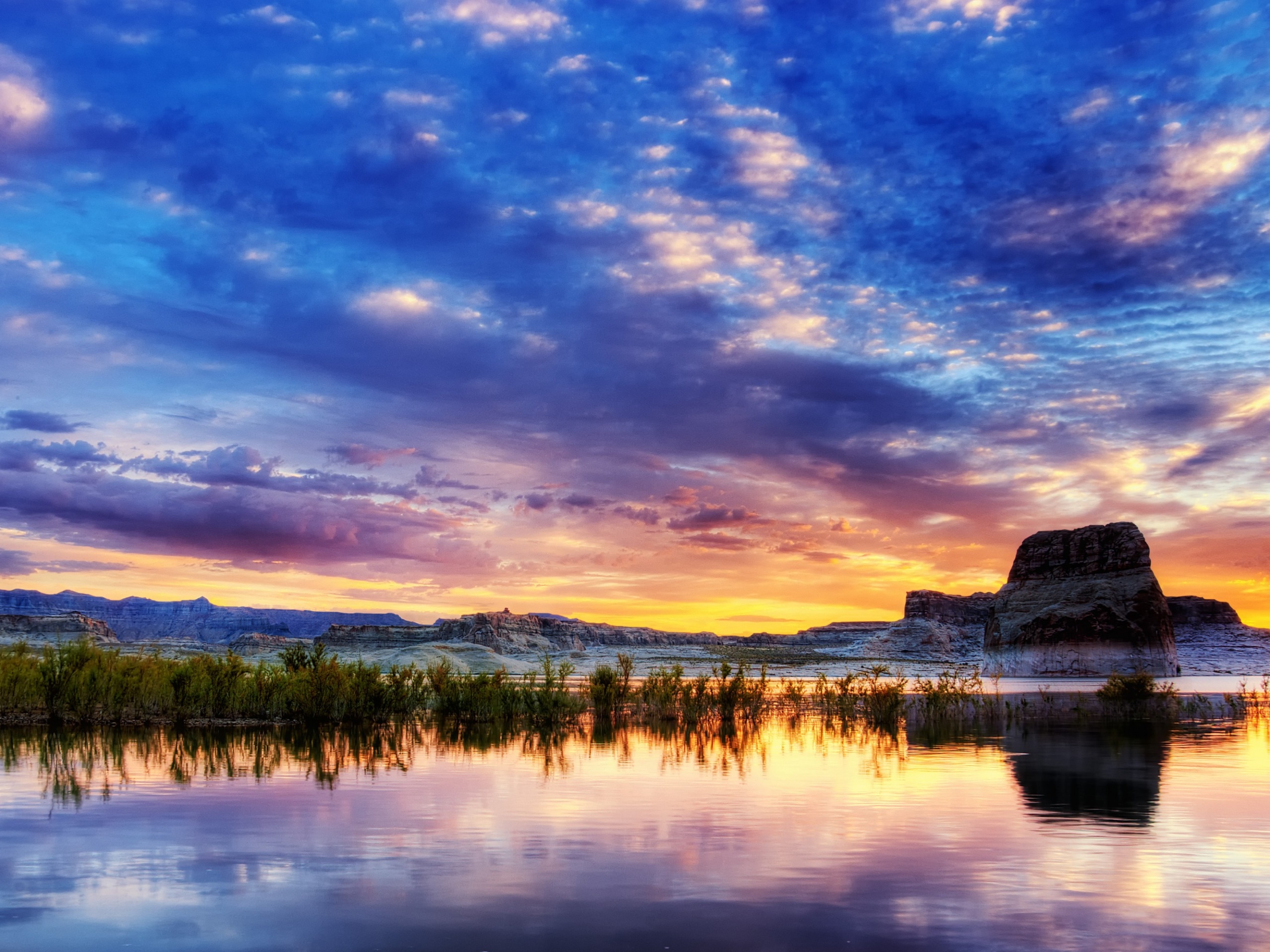 Горное озеро обои