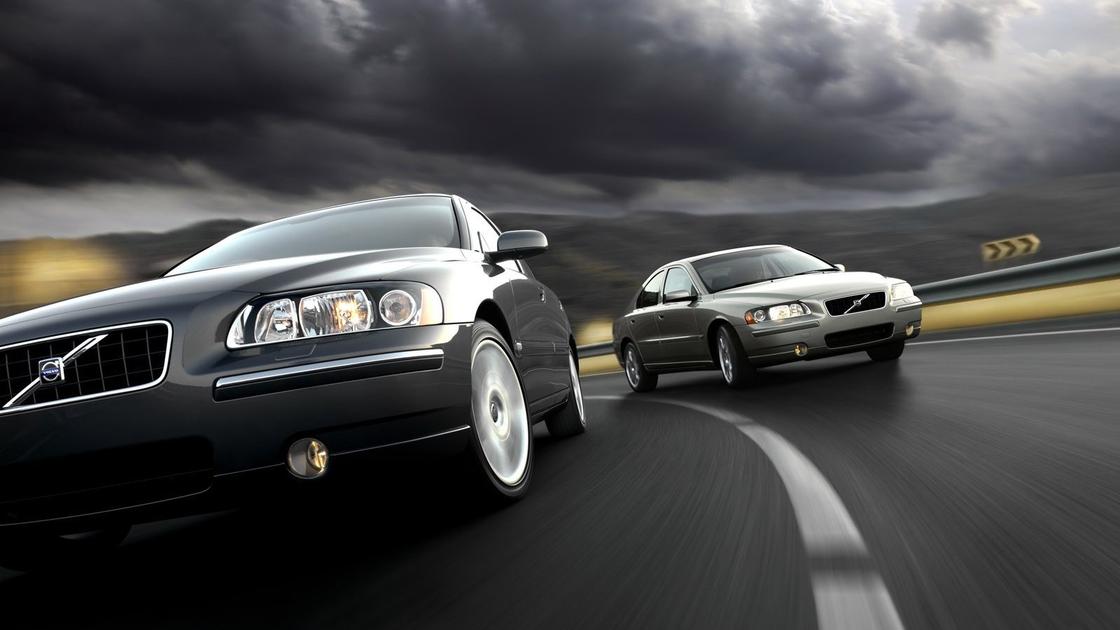 Два седана вольво на повороте обои