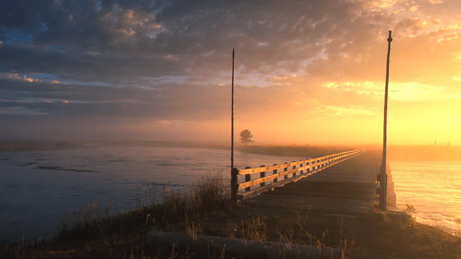 Деревянный мост обои