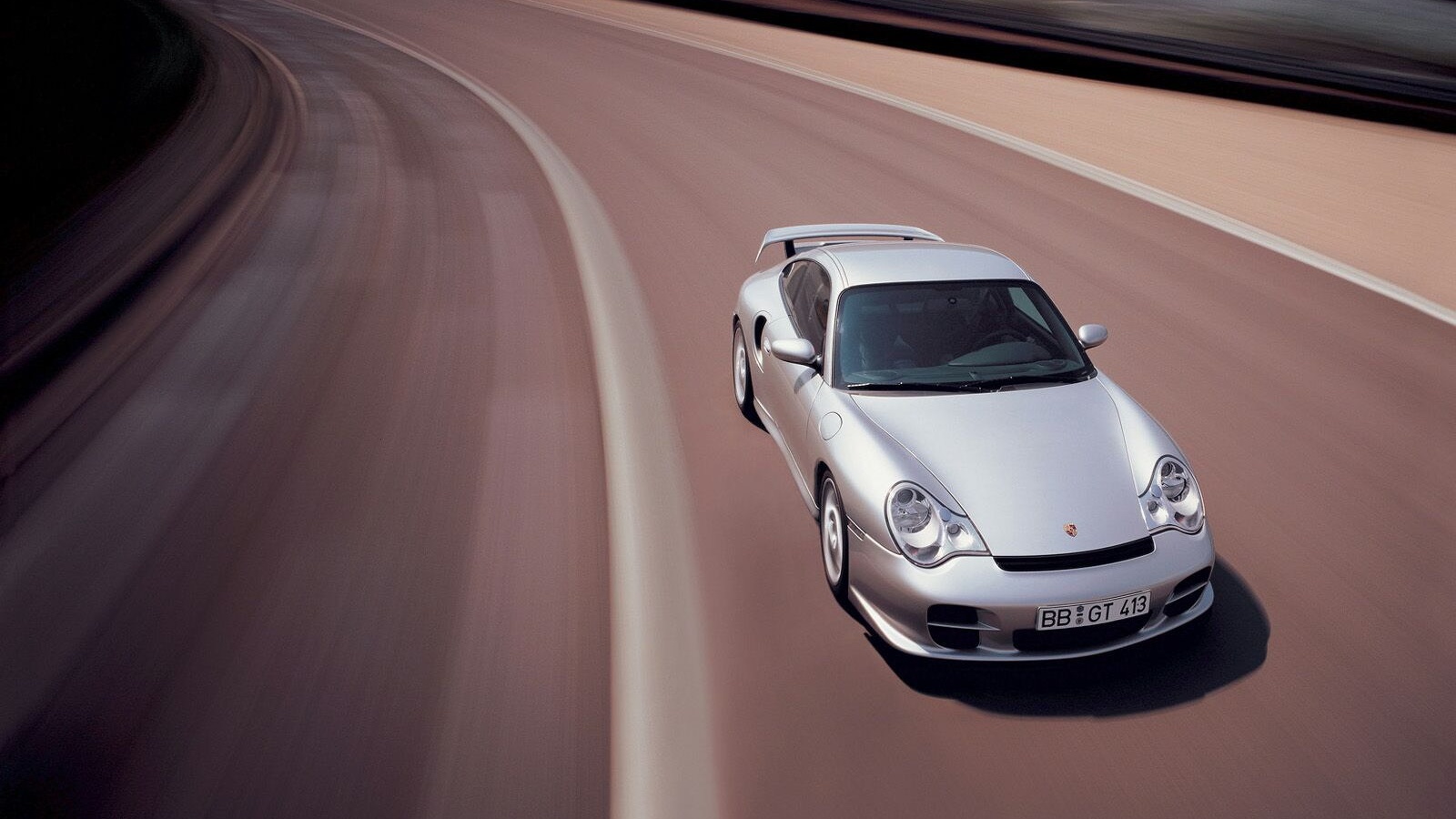 Порше на треке обои