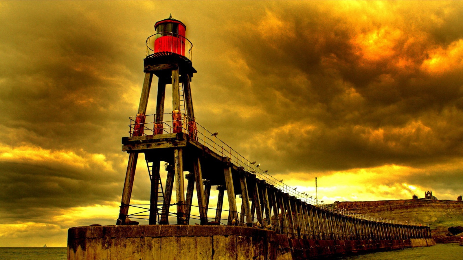 Деревянный маяк обои