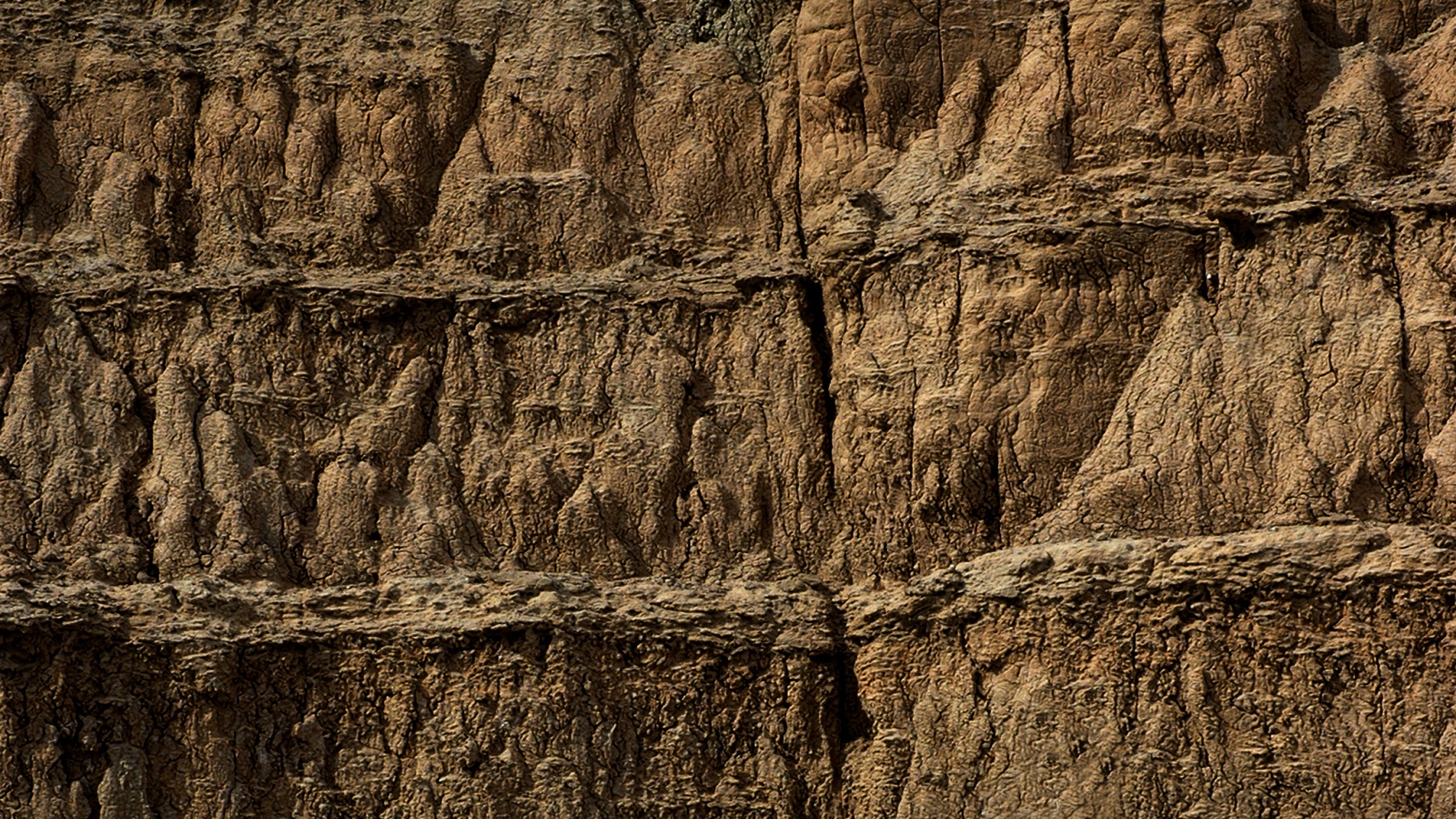 Скалистый обрыв обои