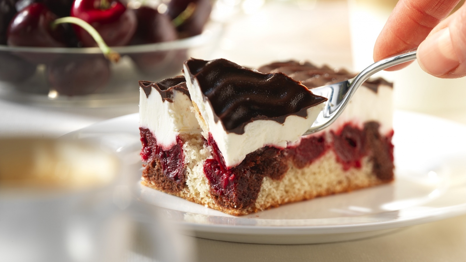 Вишневое пирожное обои