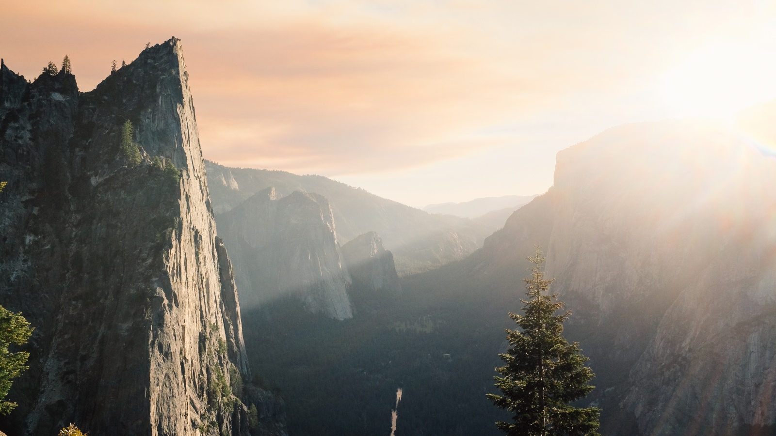 Горный пейзаж обои