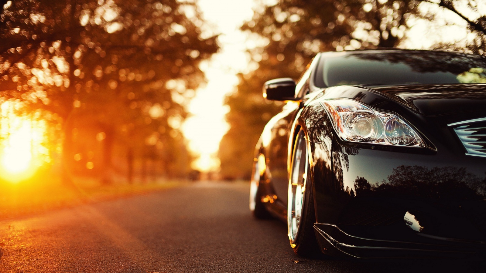 Автомобиль на закате обои